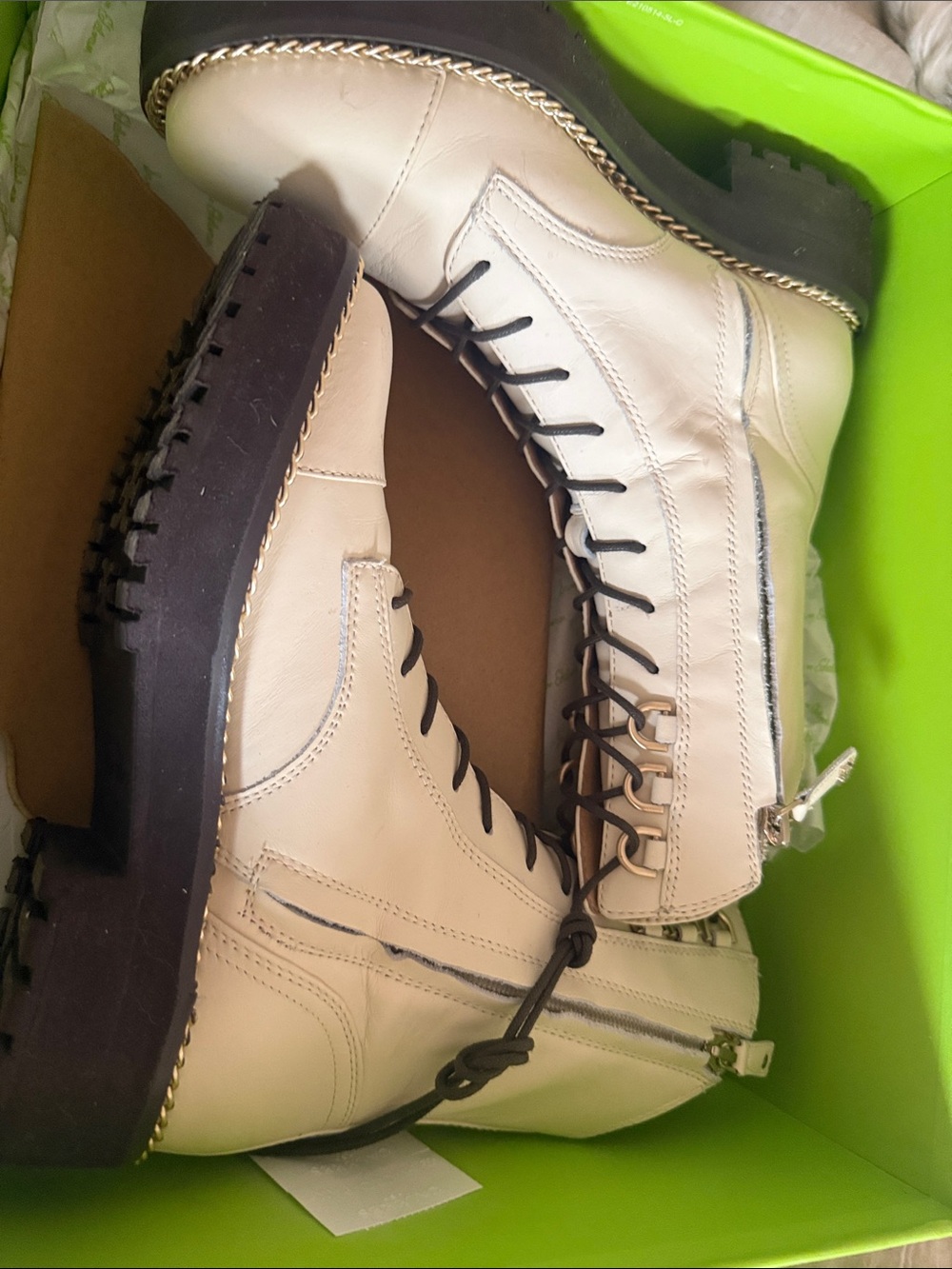 Sam Edelman - Picture 2 of 4